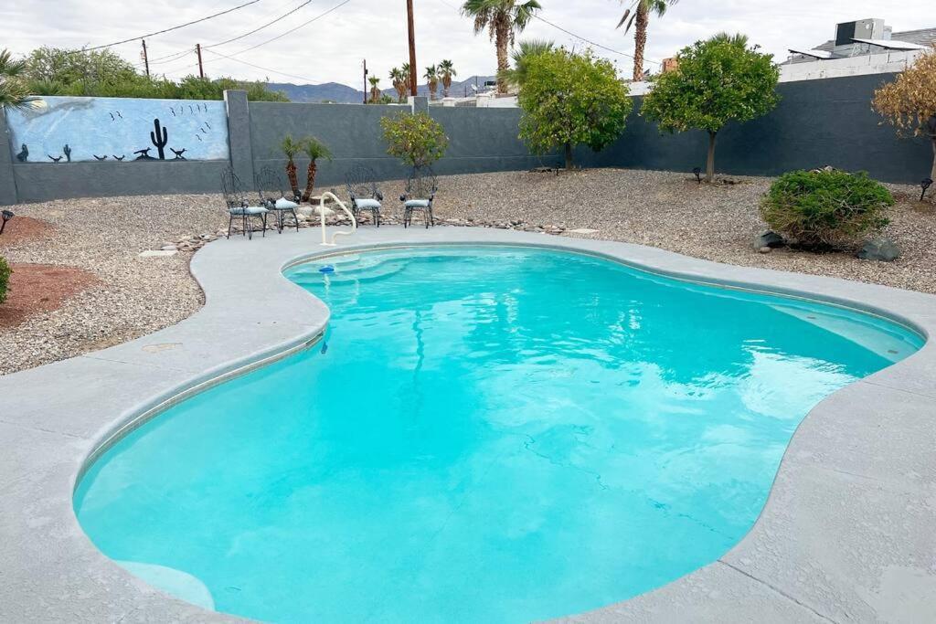 Spacious Getaway! Pool, Spa, Sleeps 9 Lake Havasu City Ngoại thất bức ảnh