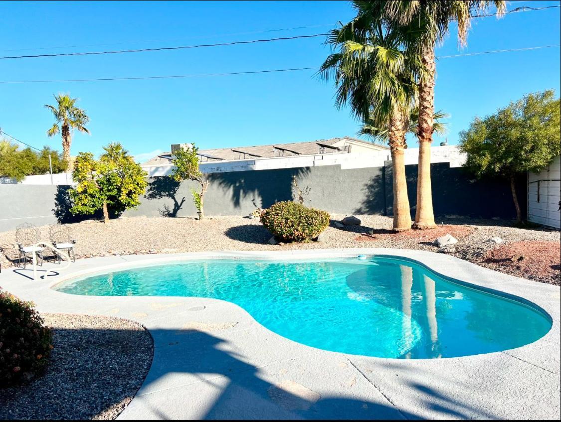 Spacious Getaway! Pool, Spa, Sleeps 9 Lake Havasu City Ngoại thất bức ảnh