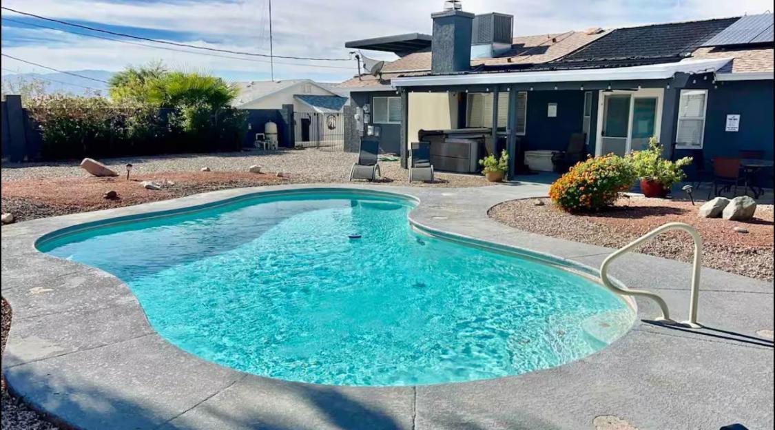 Spacious Getaway! Pool, Spa, Sleeps 9 Lake Havasu City Ngoại thất bức ảnh